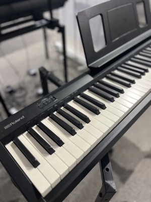 Roland - FP-10-BK 2